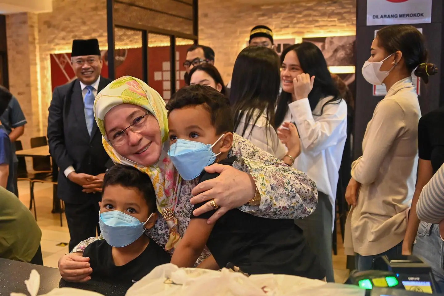 Her Royal Highness visits KFC