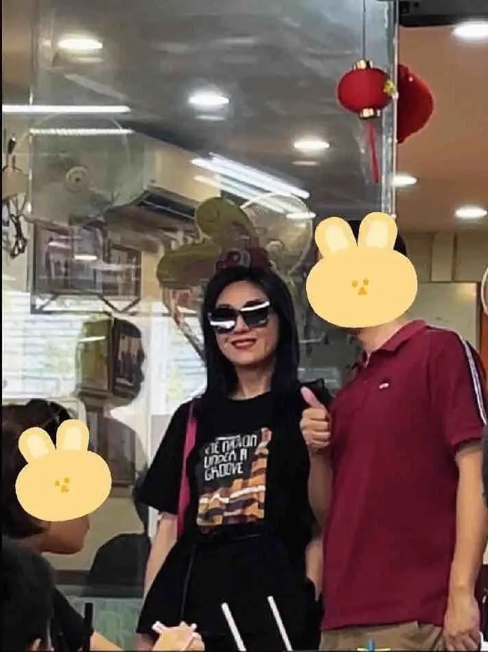 HK Star Miriam Yeung Spotted Having Bak Kut Teh At KL Restaurant 2