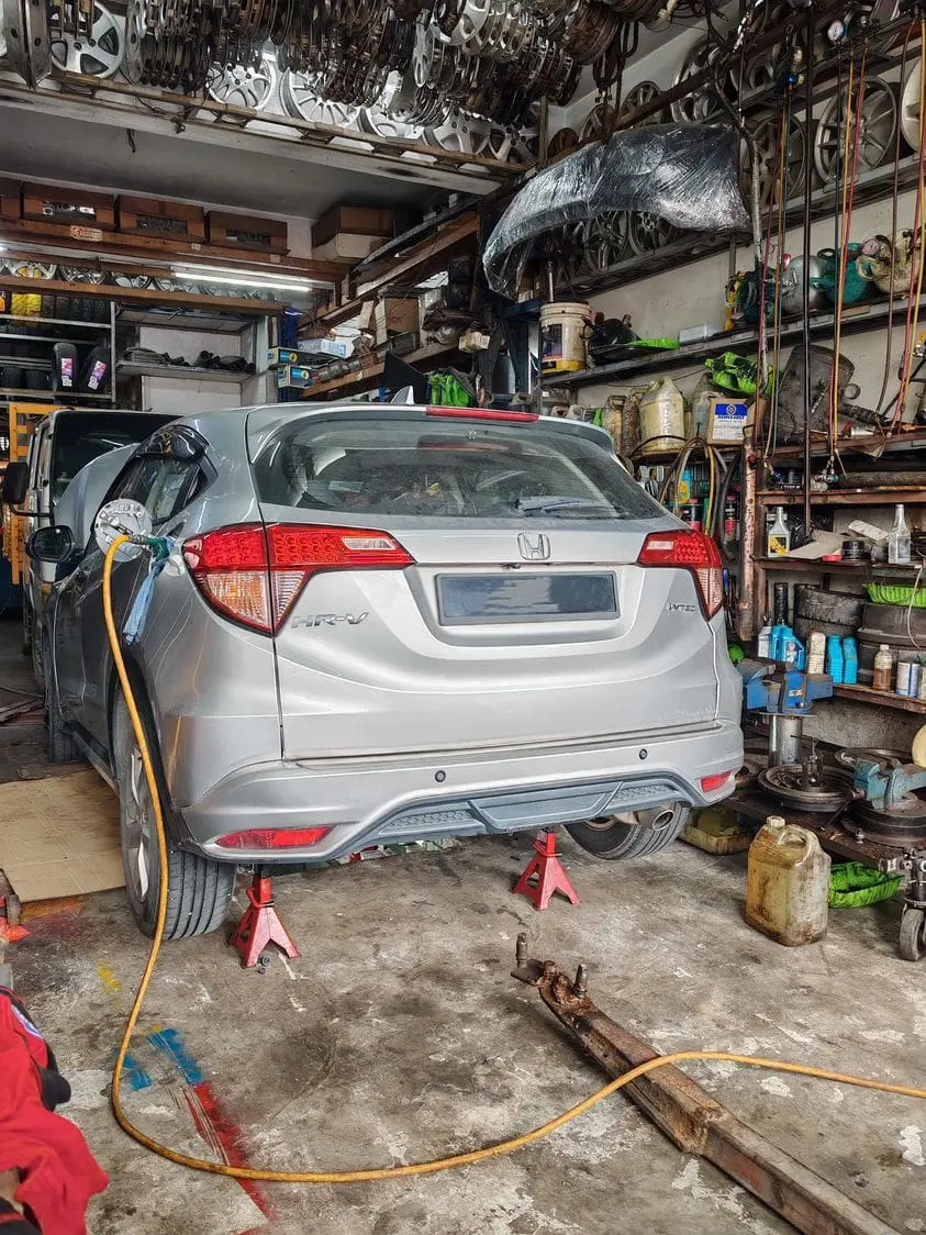 Honda HRV getting fixed