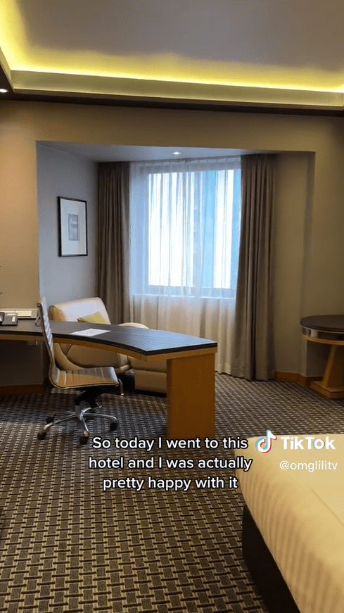 "Absolutely Horrified" — Woman Left Disgusted After Finding Poop Stains On Bedsheet & Towel At Upscale Hotel