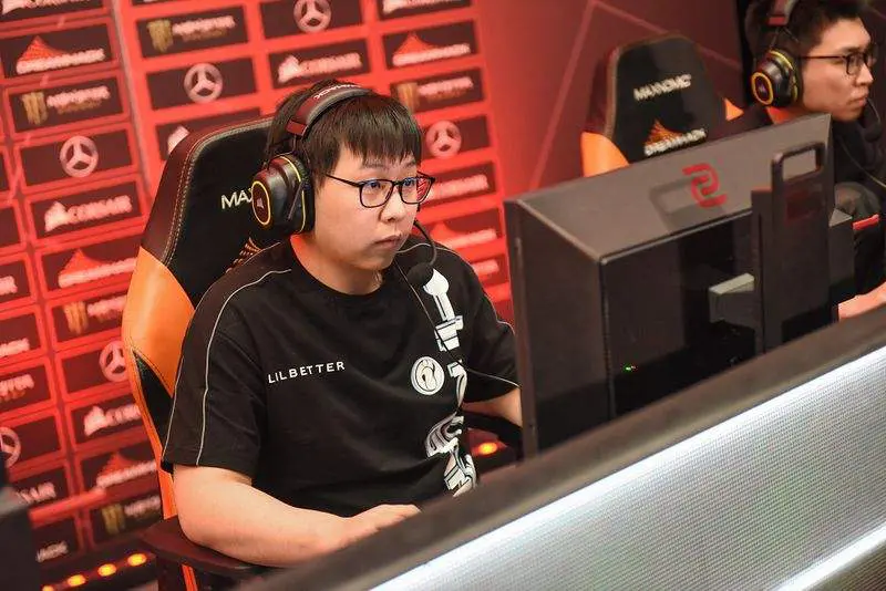 Malaysian player Oli for Invictus Gaming