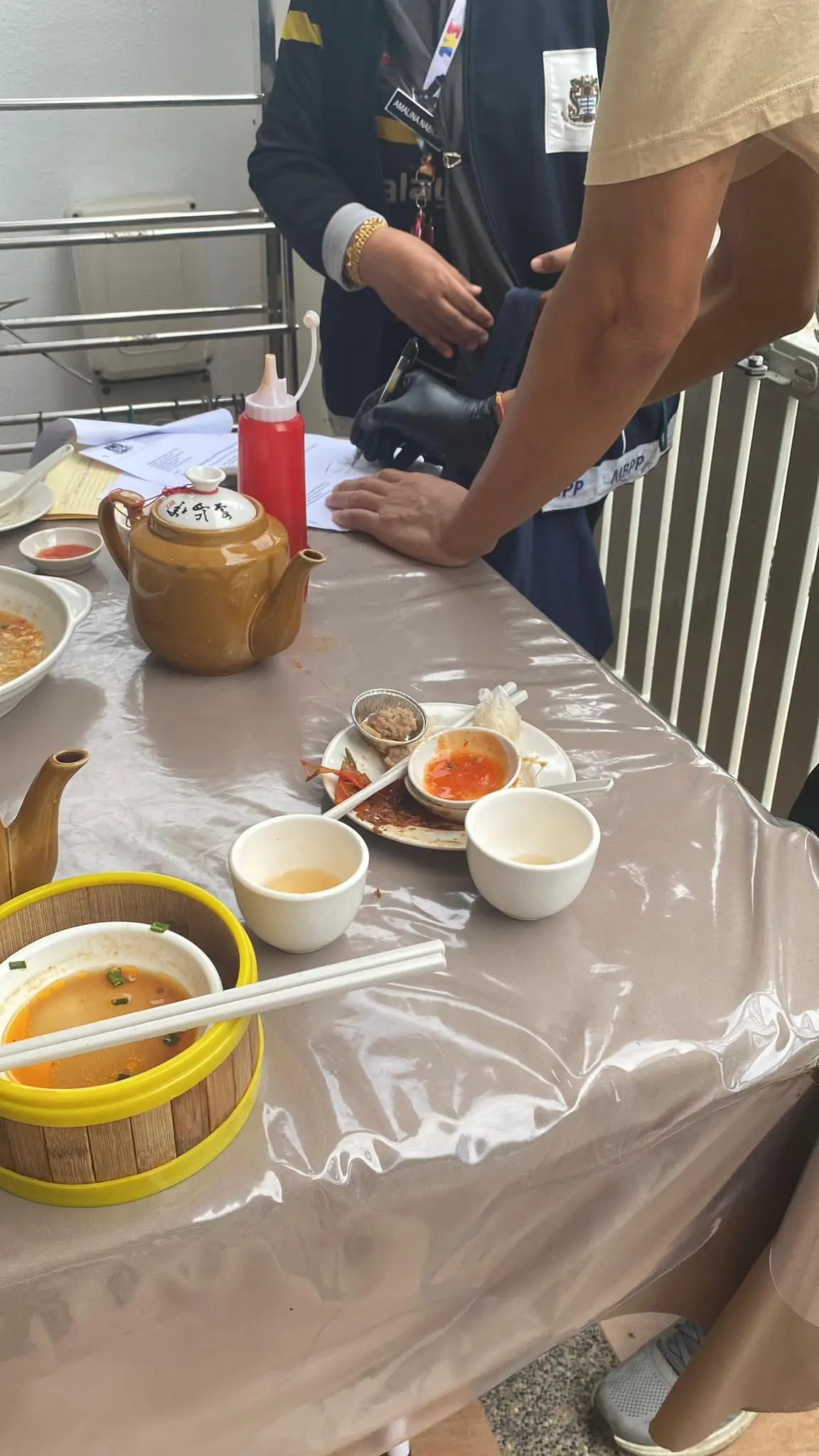 Illegal dim sum shop raided in Penang