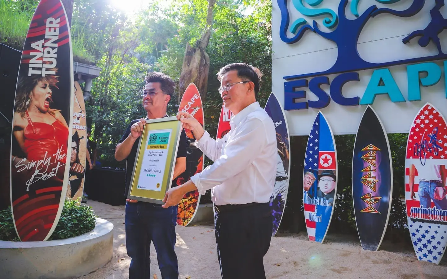 Dato' Sim and YAB Tuan Chow Kon Yeow at ESCAPE Penang.