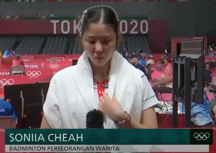 Badminton star Soniia Cheah vows to fight on after her loss to Thailand's Ratchanok