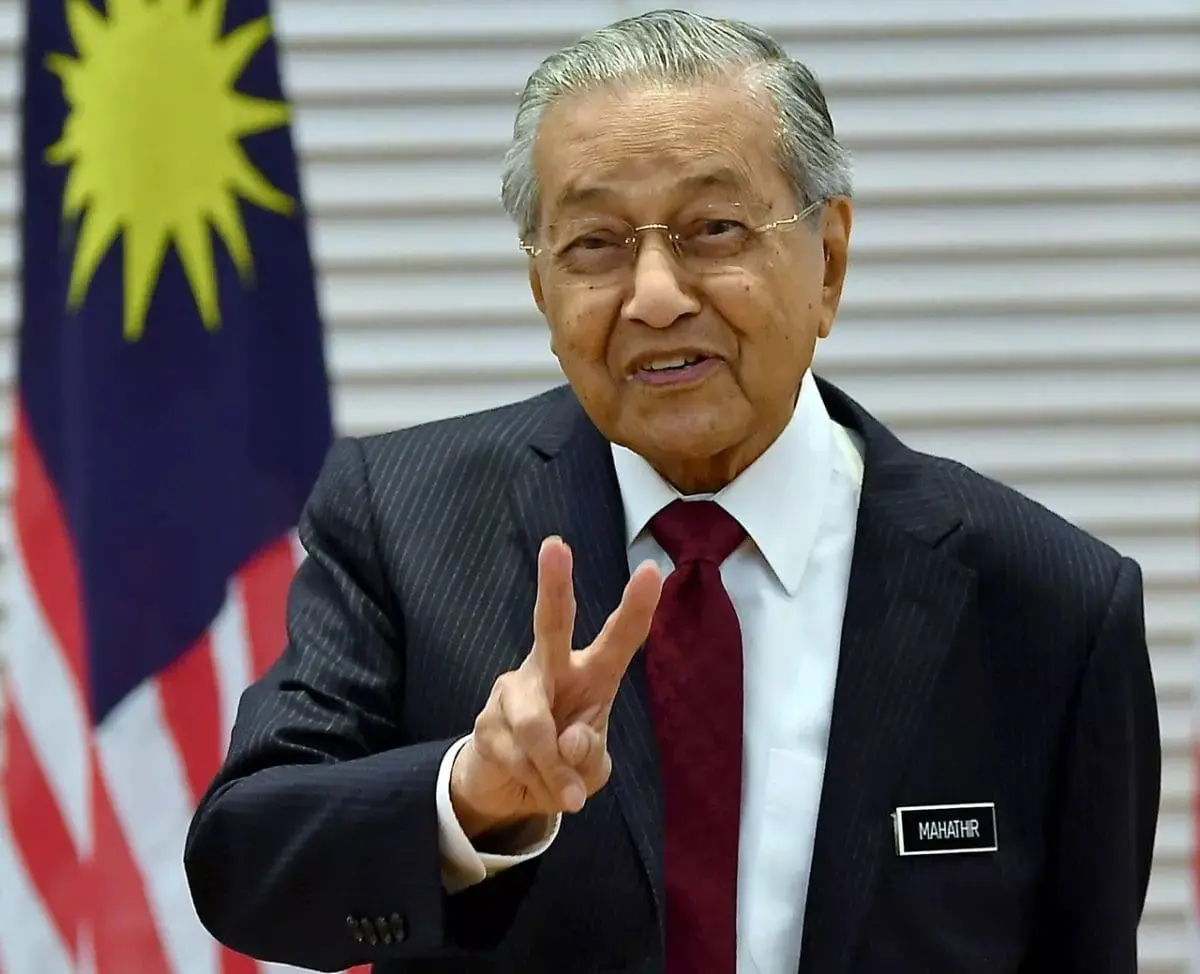 5 Statements From Mahathir That Made M'sians Go "Huh?"