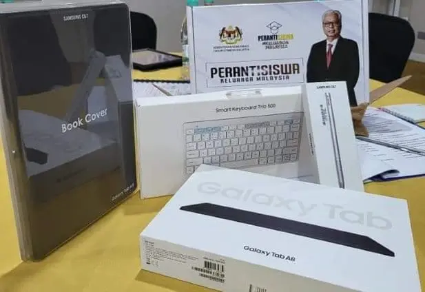"So Ungrateful!" — M'sian Student Slammed For Selling Free Tablet Under Peranti Siswa Program For RM800