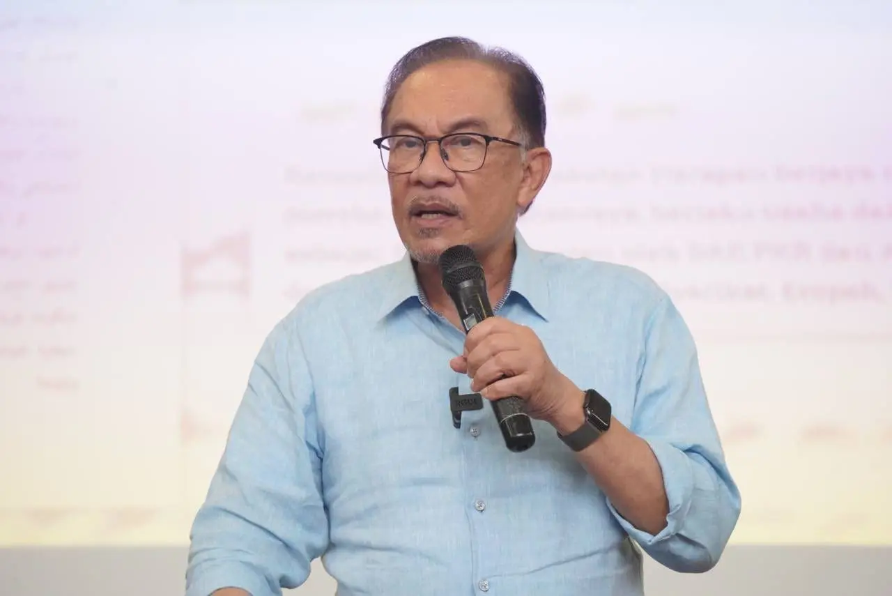 Ismail Sabri Rejects Debating With Anwar Ibrahim, Claims It's "Not Part Of Our Culture"