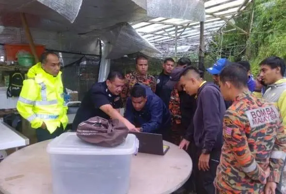 Rescuers at Cameron Highlands
