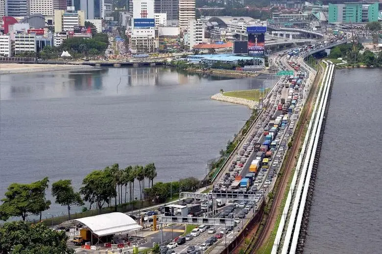 "No Offense Intended" — DAP Lawmaker Who Claimed S‘poreans Will Work In M'sia Says He Was Misquoted