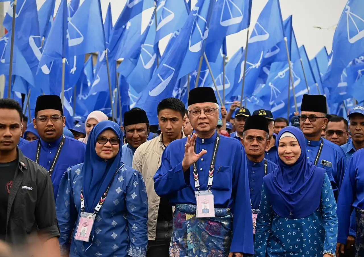 "I'll Reduce The Cabinet Size If I Become PM In #GE15", Promises Ismail Sabri