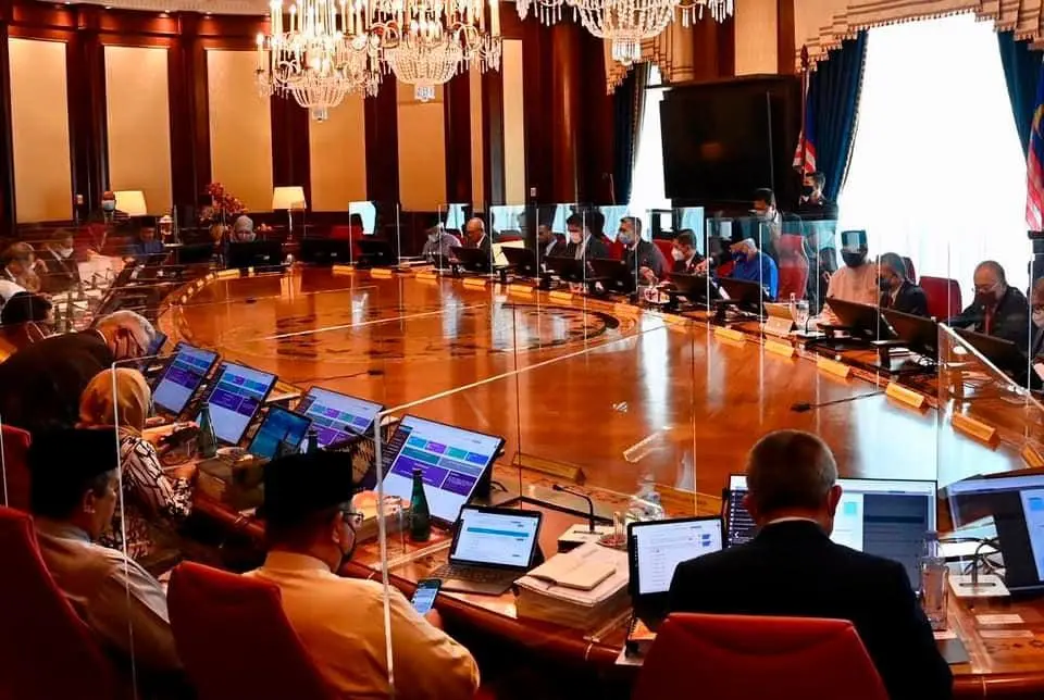 "I'll Reduce The Cabinet Size If I Become PM In #GE15", Promises Ismail Sabri