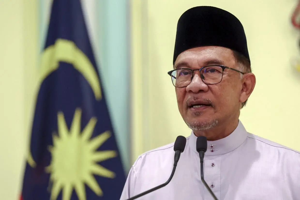 "This Is Your First Failure As PM" — PAS Leader Criticises Anwar For Late Cabinet Reveal