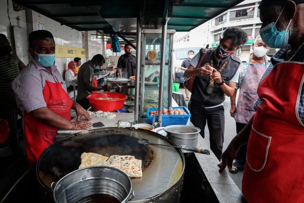 Penang's Famous Transfer Road Roti Canai Stall Ordered To Close Due To Hygiene Issues
