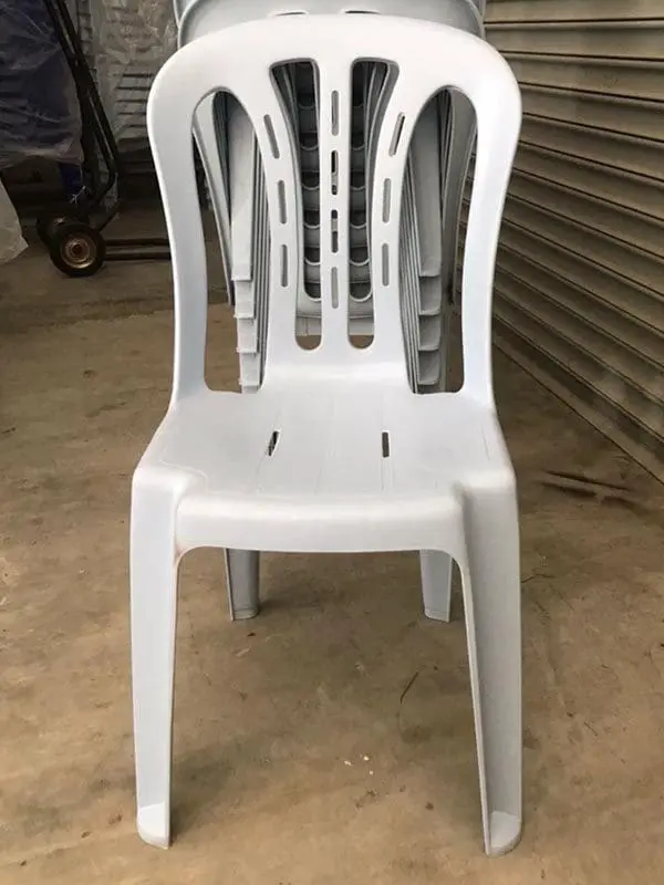 white plastic chair