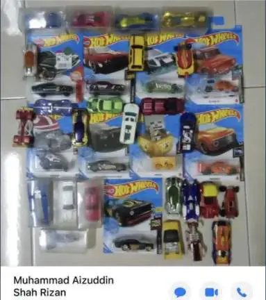 Teacher rewards diligent online class student with a Hot Wheels car and melts hearts online