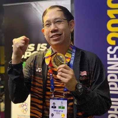 Engineering Lecturer & Hearthstone Gamer Dr Yew Weng Kean