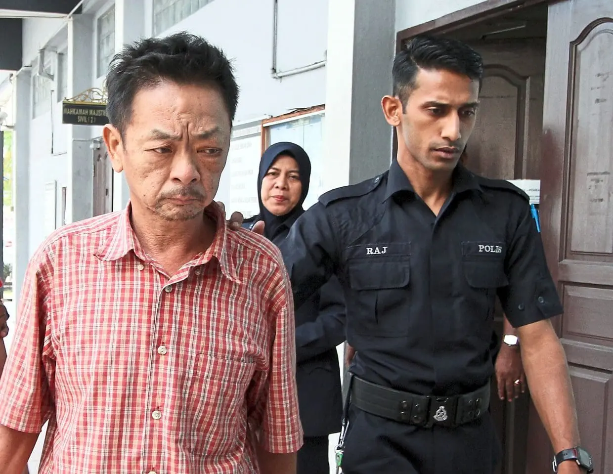 Ipoh Man Gets Death Sentence For Cutting Off Dad's Head & Chopping Him Up After He Was Scolded For Taking Drugs