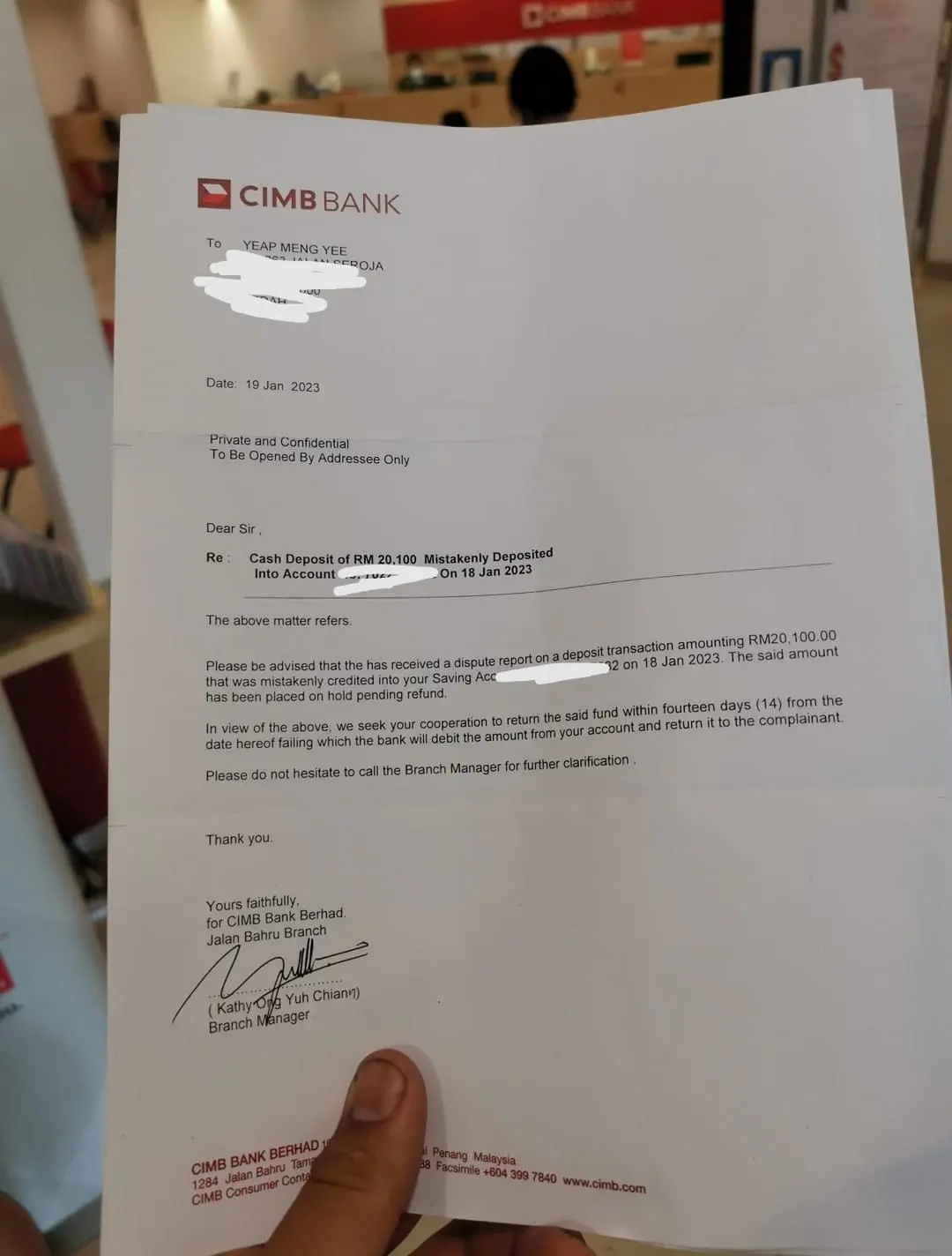 M'sian Man Has RM20K Deposited Into Bank Account By Mistake, Returns It To Its Rightful Owner