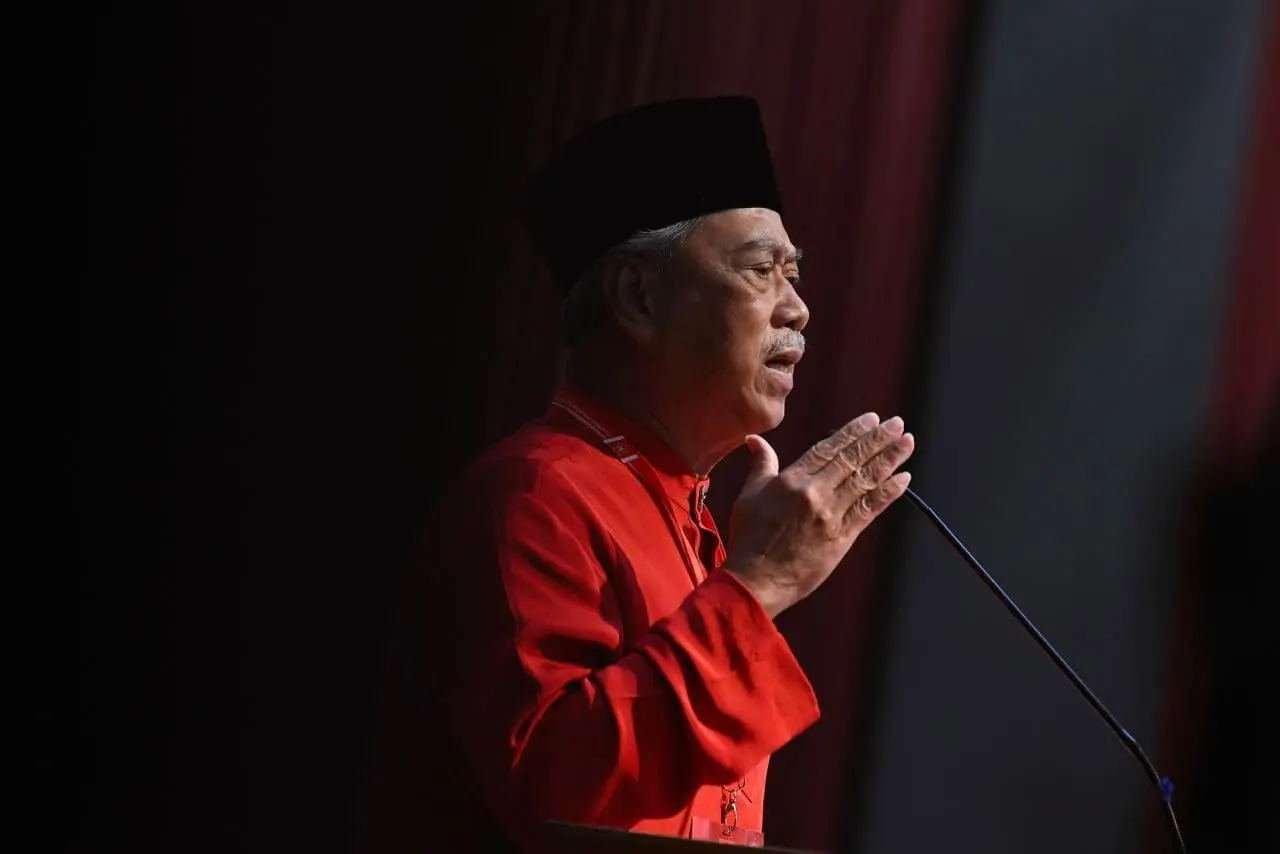 Muhyiddin at Bersatu meeting