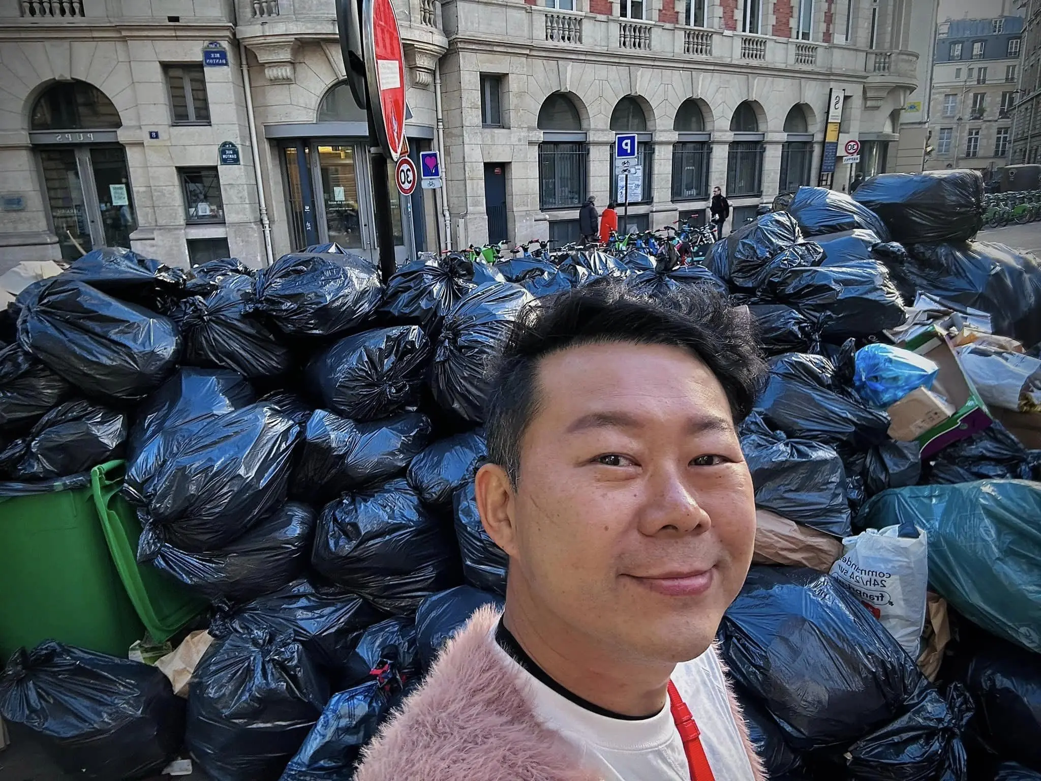 Former M'sian DJ 'Loses' More Than RM90mil From Bank Account While On Paris Trip