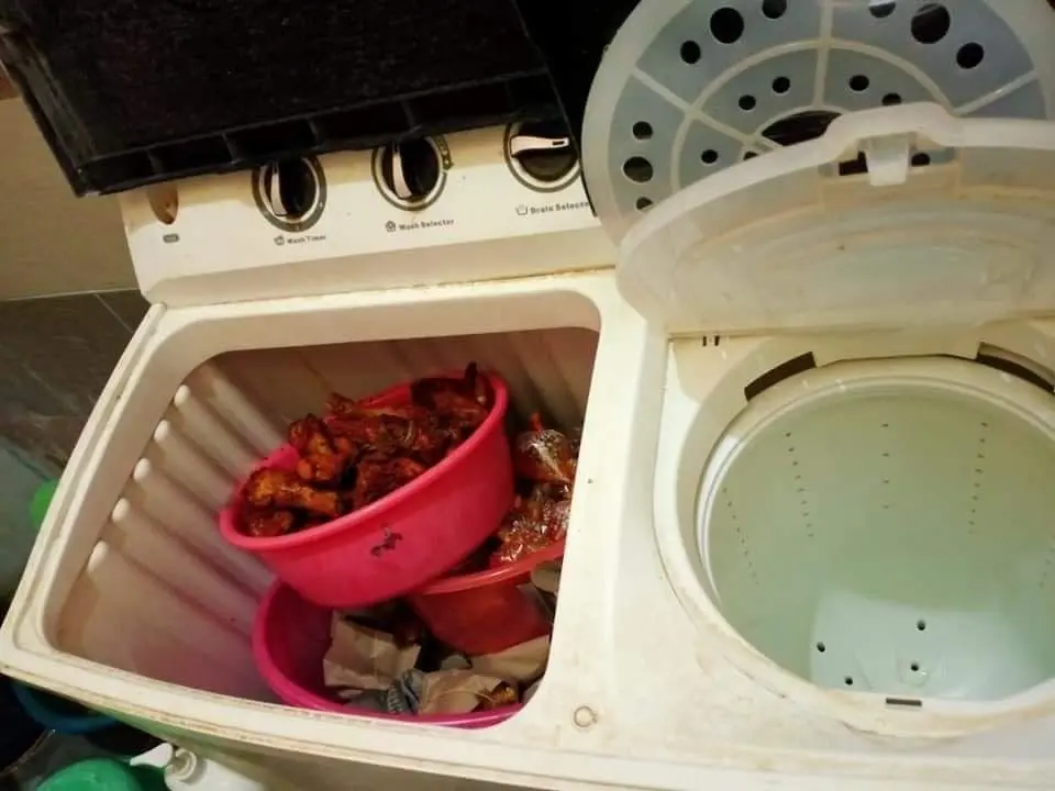 M'sian Woman Caught Hiding Food In Washing Machine And Toilet To Sell To Those Skipping Fast