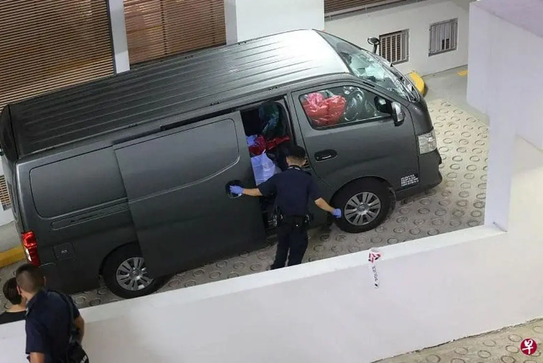 SG Man Continues To Wash Car Calmly As Another Man Gets Arrested At Car Park