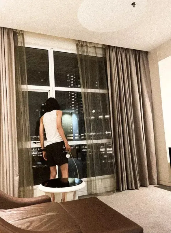 "I'm Traumitised" — M'sian Couple Shocked After 2 Men Try To Break Into Cheras Condo From Balcony