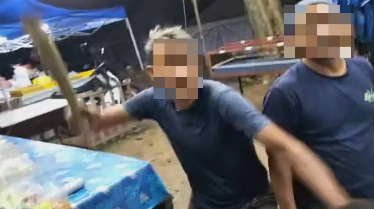 61yo M'sian Veteran Beaten By Melaka Vendor Over Uncooked Lemang