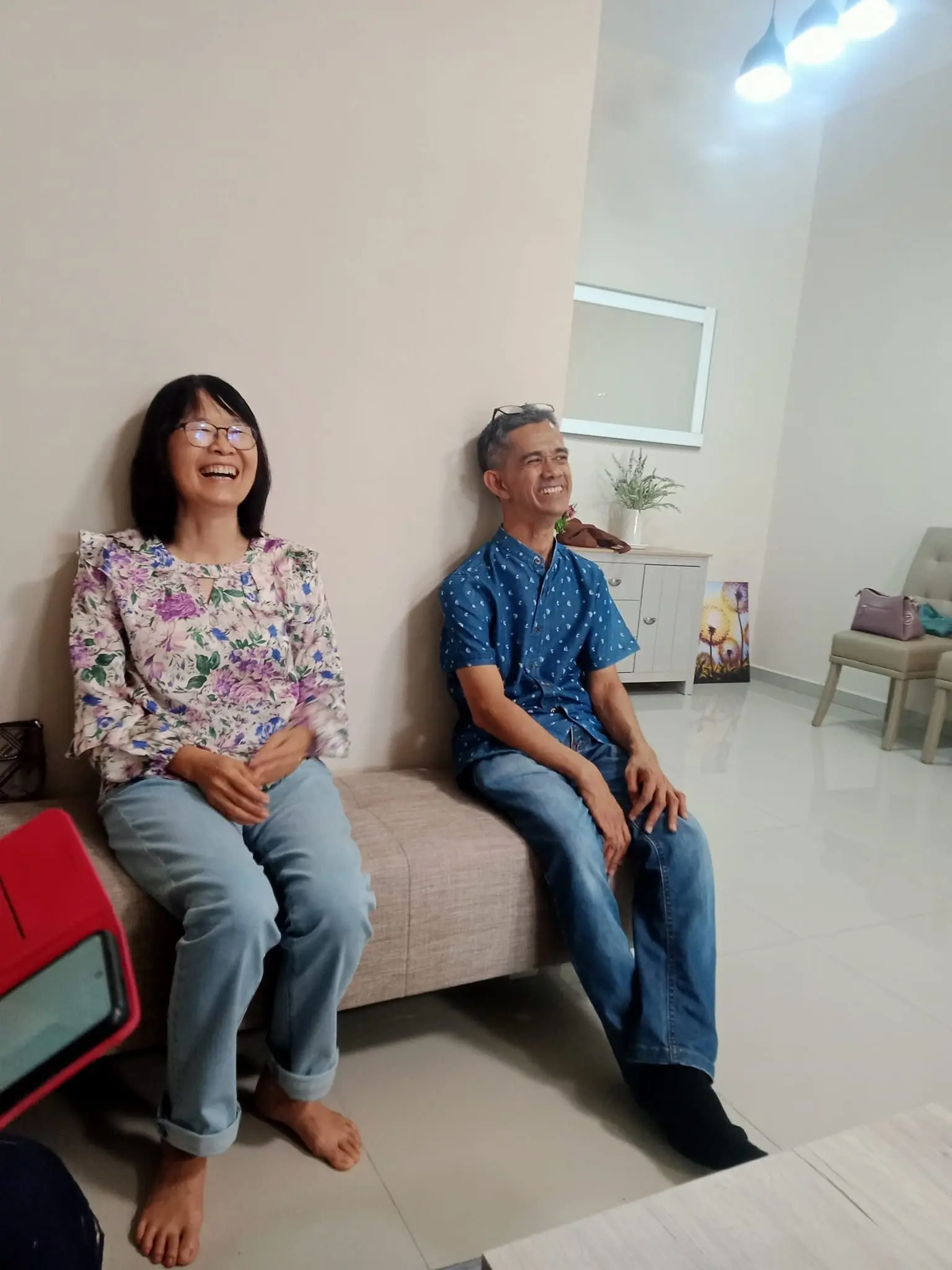 M'sian Woman Celebrates Raya With Teacher Who Helped Pay Her Uni Entrance Fees 36 Years Ago