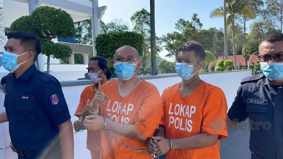 2 S'porean Brothers Allegedly Sexually Abuse Students At Melaka Religious School, Arrested By Police