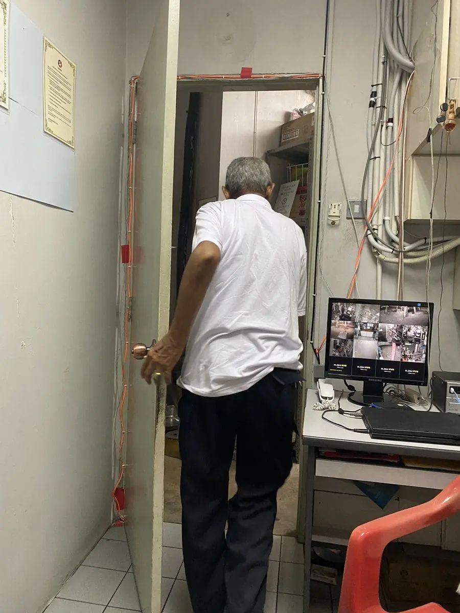 75yo M'sian Man Forced To Look For A Job Despite Him Having 11 Grown Children