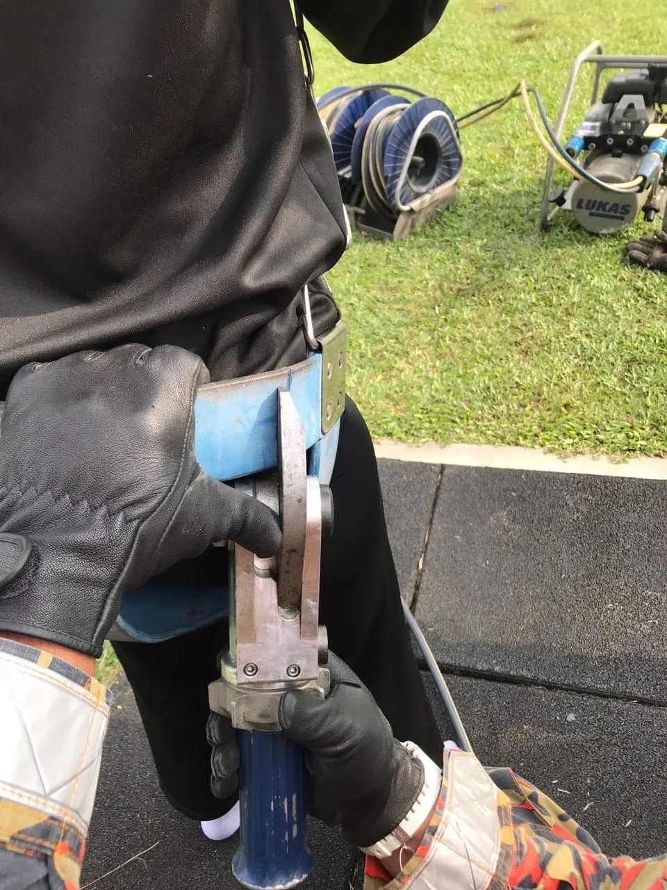 16yo M'sian Girl Gets Stuck While Playing The Swing At Kids' Playground In Perak