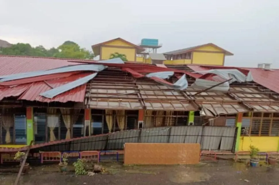 M'sian Woman Killed By Roof Which Tore Off From School Building During Freak Storm In Johor