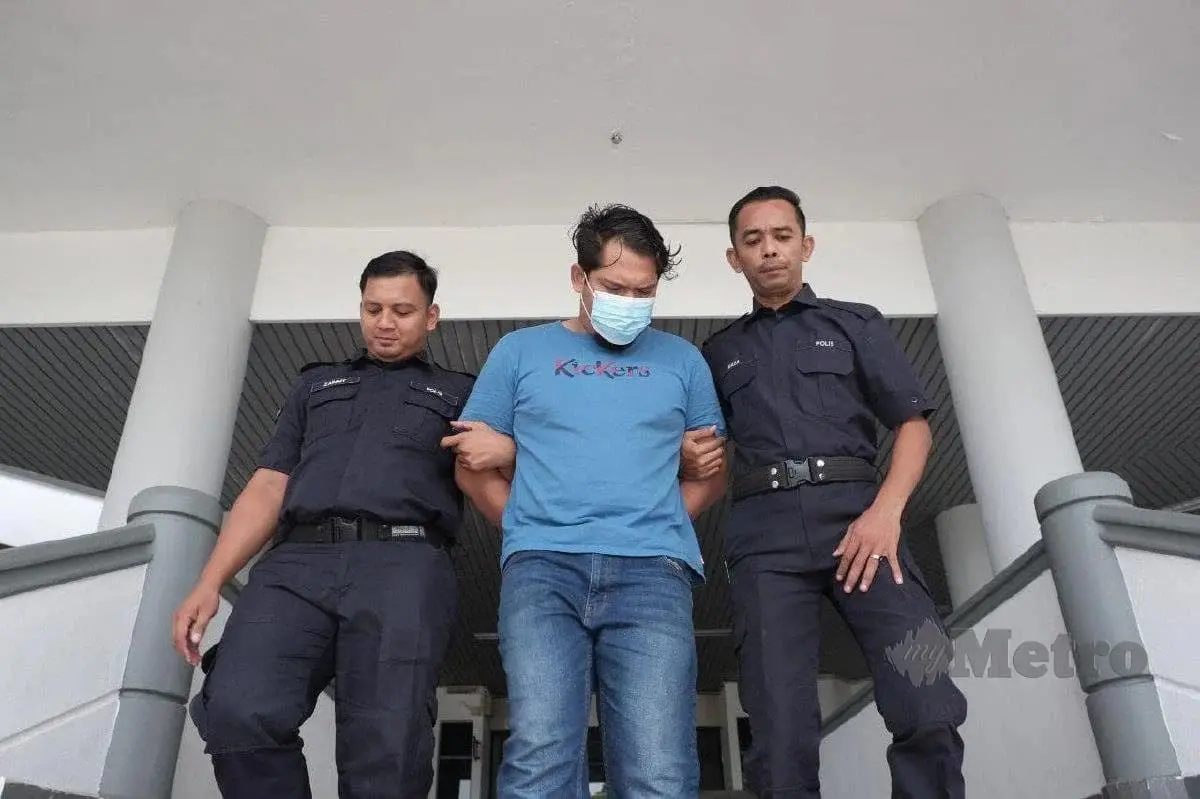 M'sian Man Beats Wife With Golf Club Over Suspicion That She Cheated With 19yo Boy