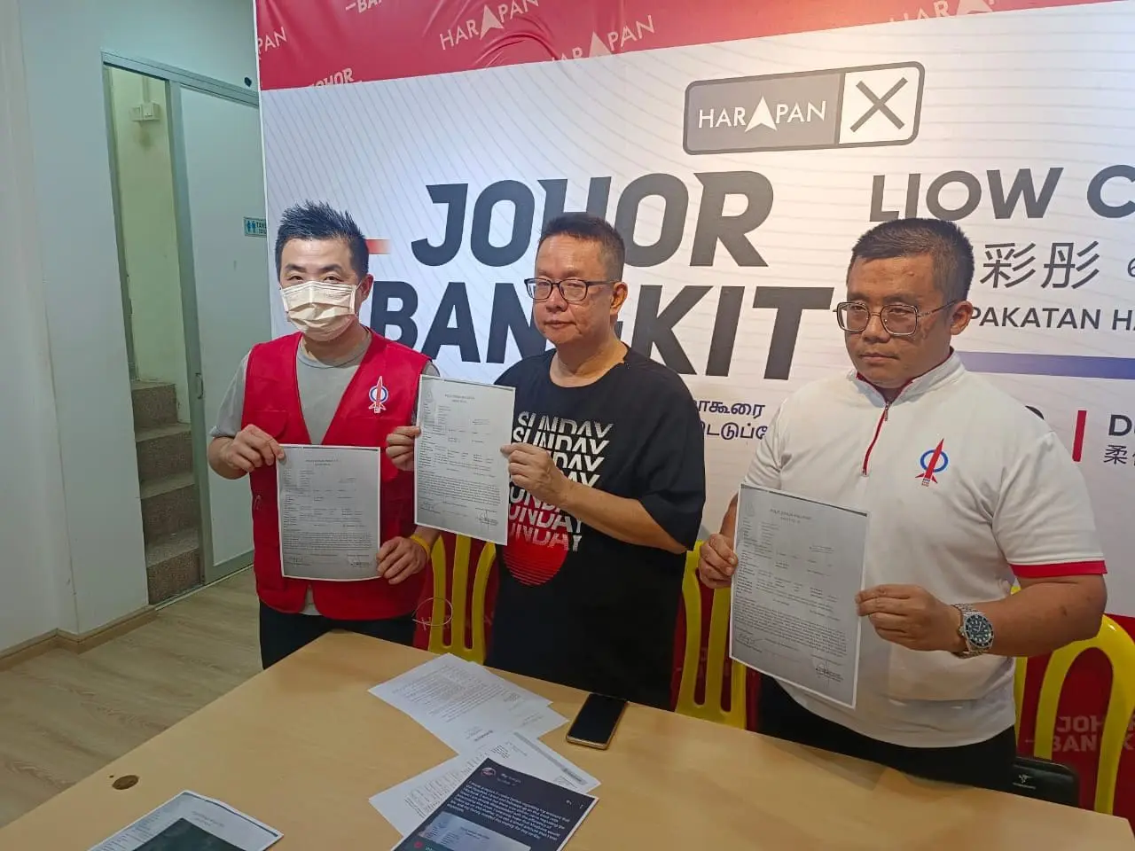 M'sian Insurance Agent Left With RM1 After Account Gets Hacked And RM11K Goes Missing