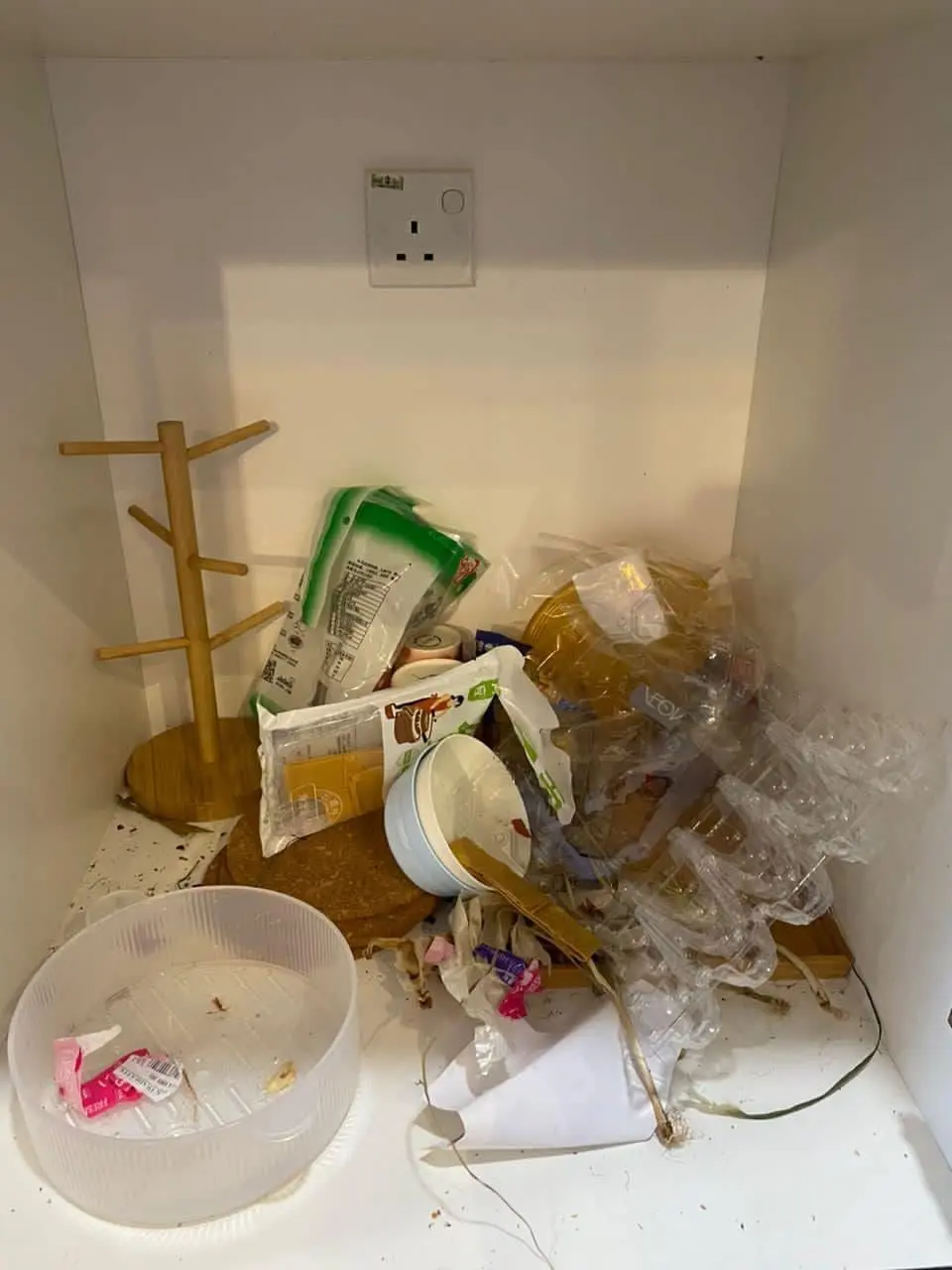 M'sian Shocked To See Airbnb Unit Completely Thrashed By Guest Who Stayed For 3 Months