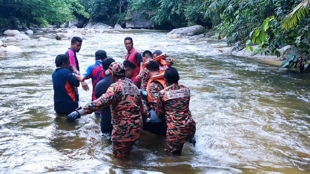 18yo M'sian Teen Drowns While Swimming With Friends At Waterfall In Perak