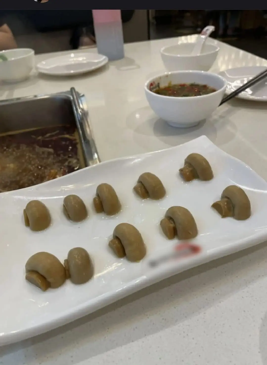 M'sian Shocked Over Being Charged RM8.50 For Halved Mushrooms At Hotpot Restaurant