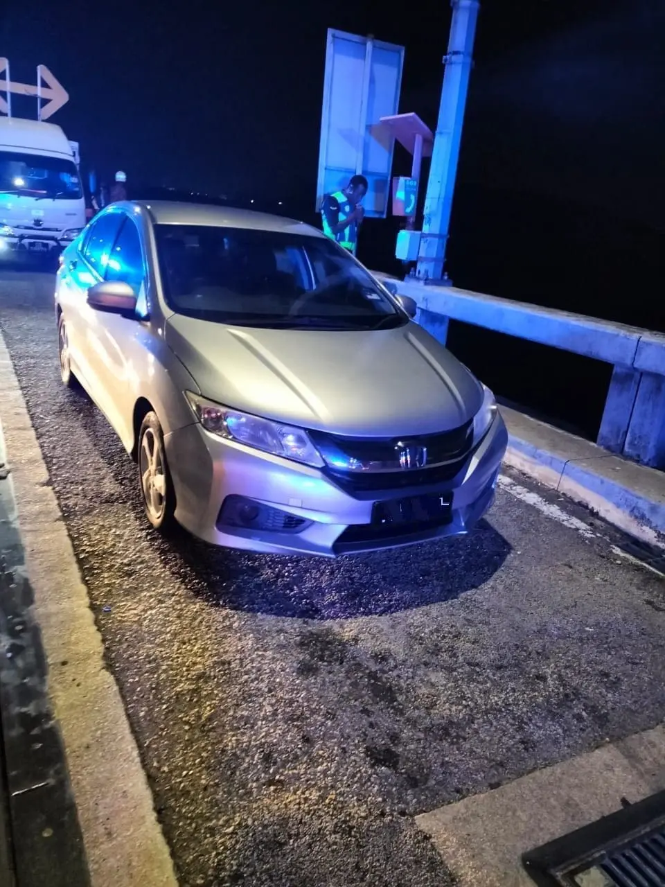 64yo M'sian Woman Allegedly Jumps Off Penang Bridge, Authorities Searching For Her Whereabouts