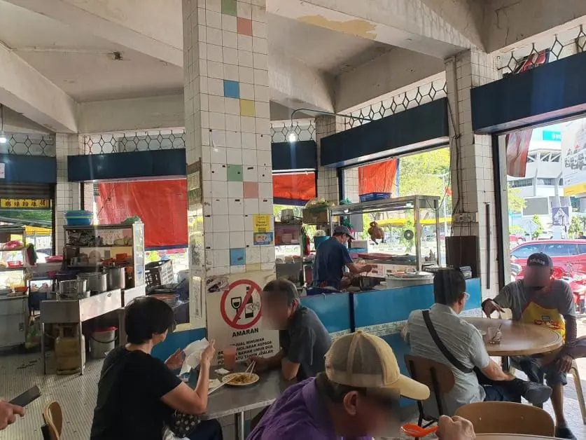 Kedah Kopitiam Has Sign Banning Talk About Politics, Owners Says It Was Placed By Customer