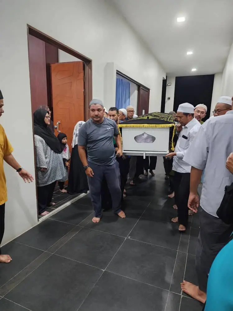 M'sian Man Collapses And Dies Of A Heart Attack While Jogging At Kajang Stadium