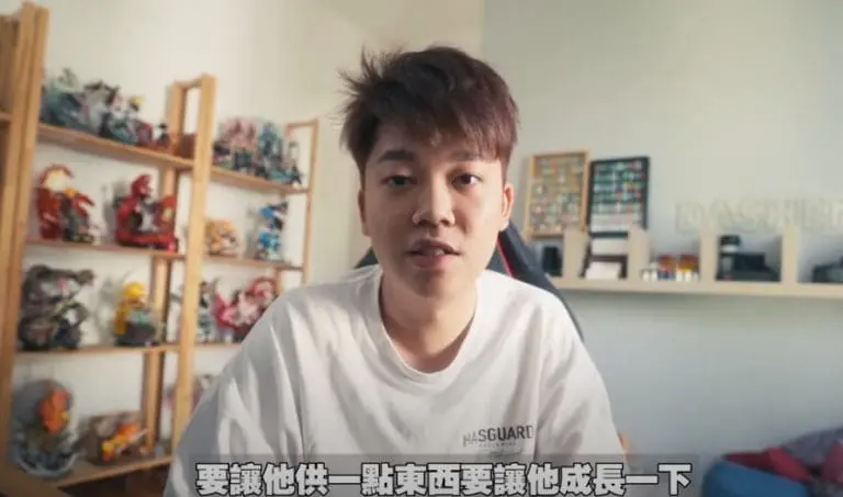 M'sian Man Gifts GF With Electric Car And Even Pays The RM100K Down Payment For Her