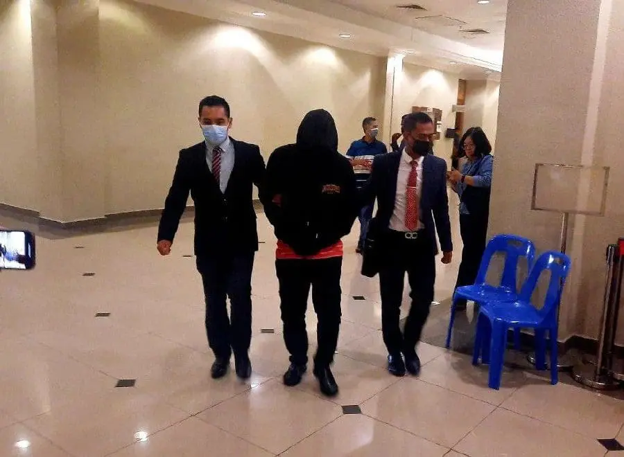 M'sian Police Station Chief Slapped With 98 Counts Of Bribery, Accused Of Accepting Up To RM31,400