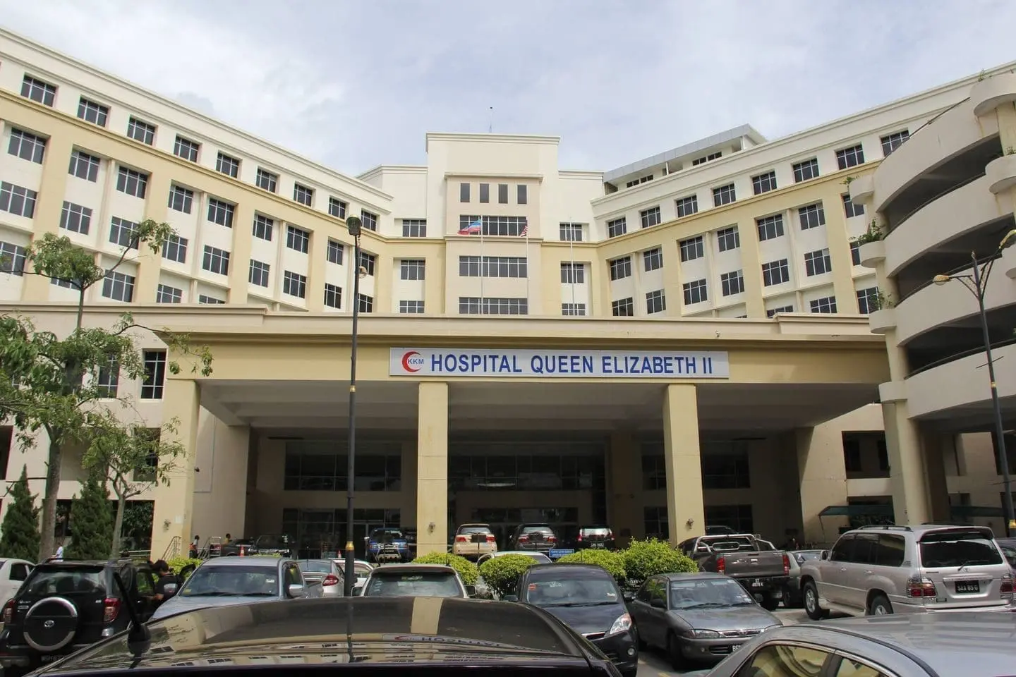 the entrance of Hospital Queen Elizabeth II (HQE II) in Kota Kinabalu