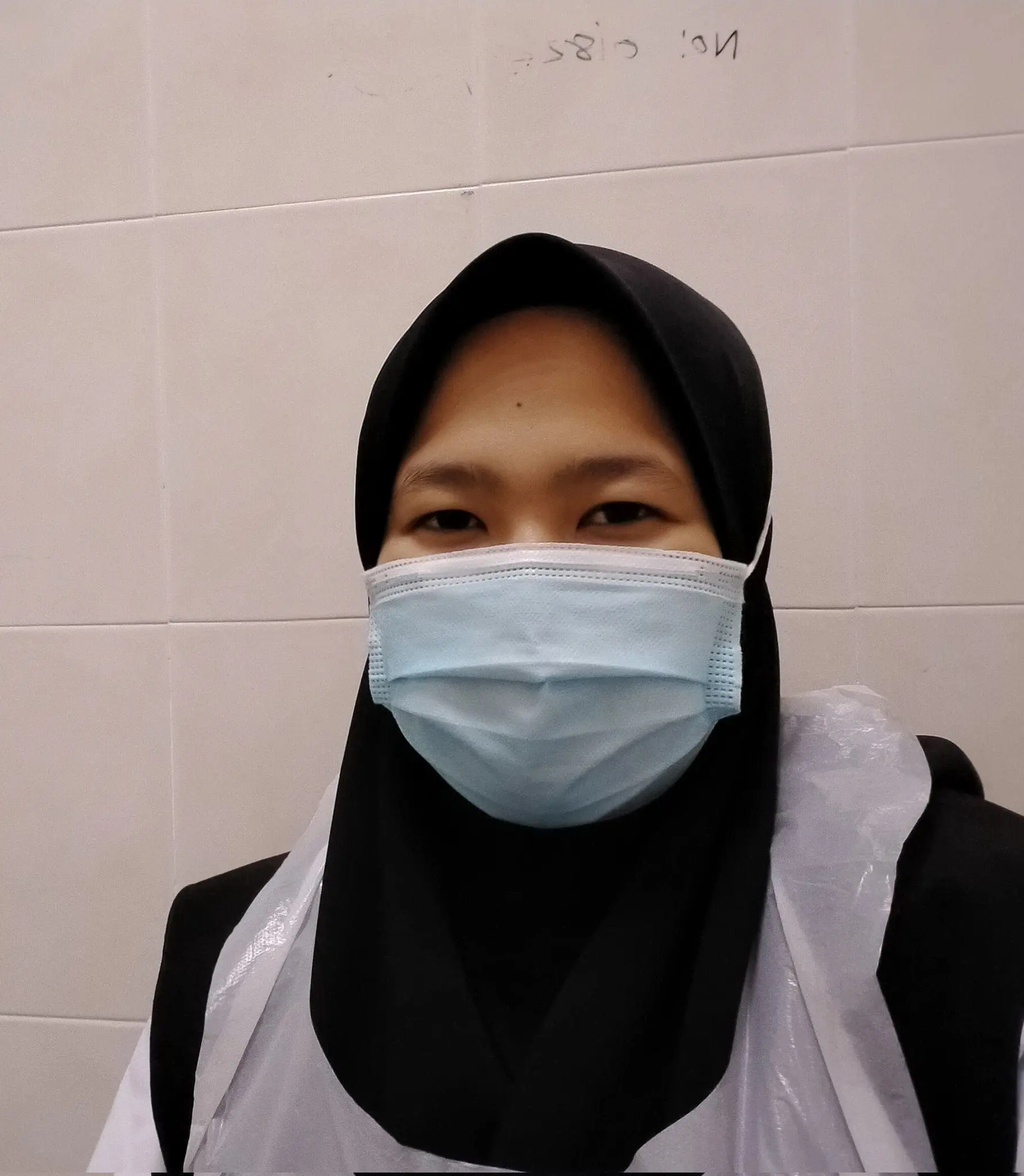 M'sian Woman Who Was Despised For Working As A Cleaner Graduates From Top Egyptian Uni