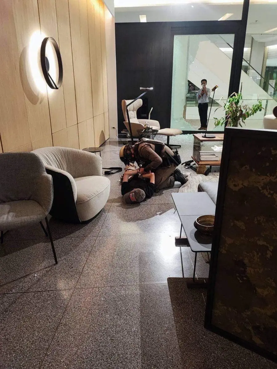 14yo Suspect In Siam Paragon Mall Shooting arrested