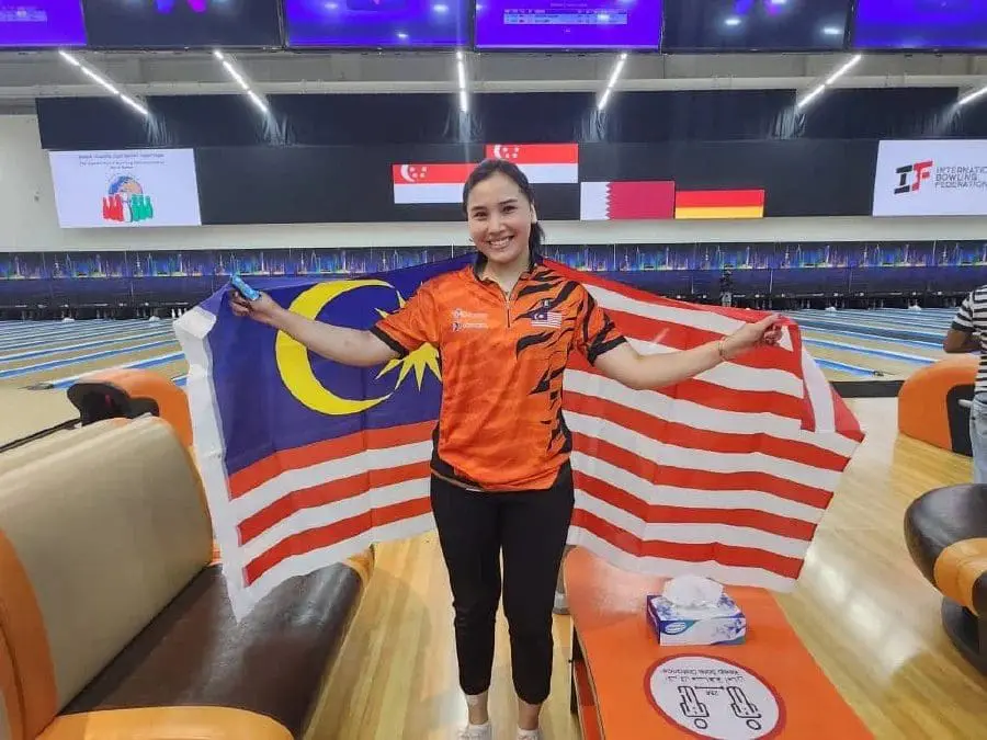 Bowling world champion Natasha Roslan