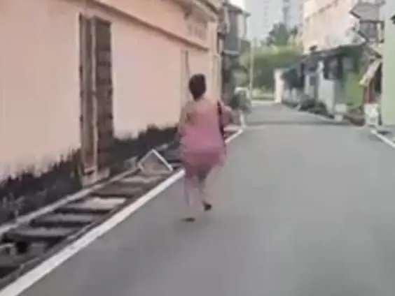 27-year-old Thai woman running away from immigration officers in Melaka