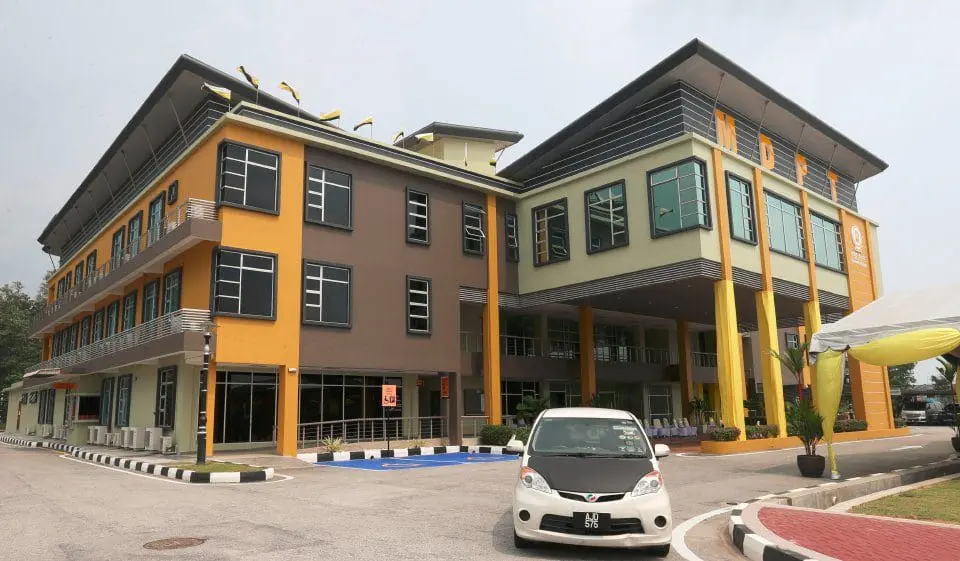 Perak Tengah District Administrative Complex