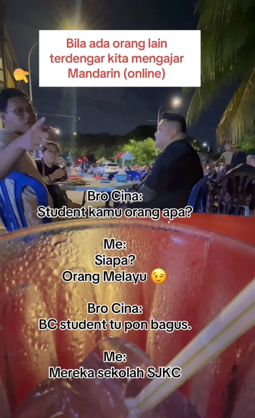 M'sian Woman Wows Chinese Diners With Fluent Mandarin While Conducting Online Class At Restaurant